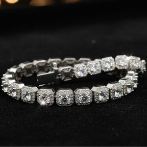 925 Silver, 11.5CTW Ice Cube Moissanite Bracelet - 8.5"